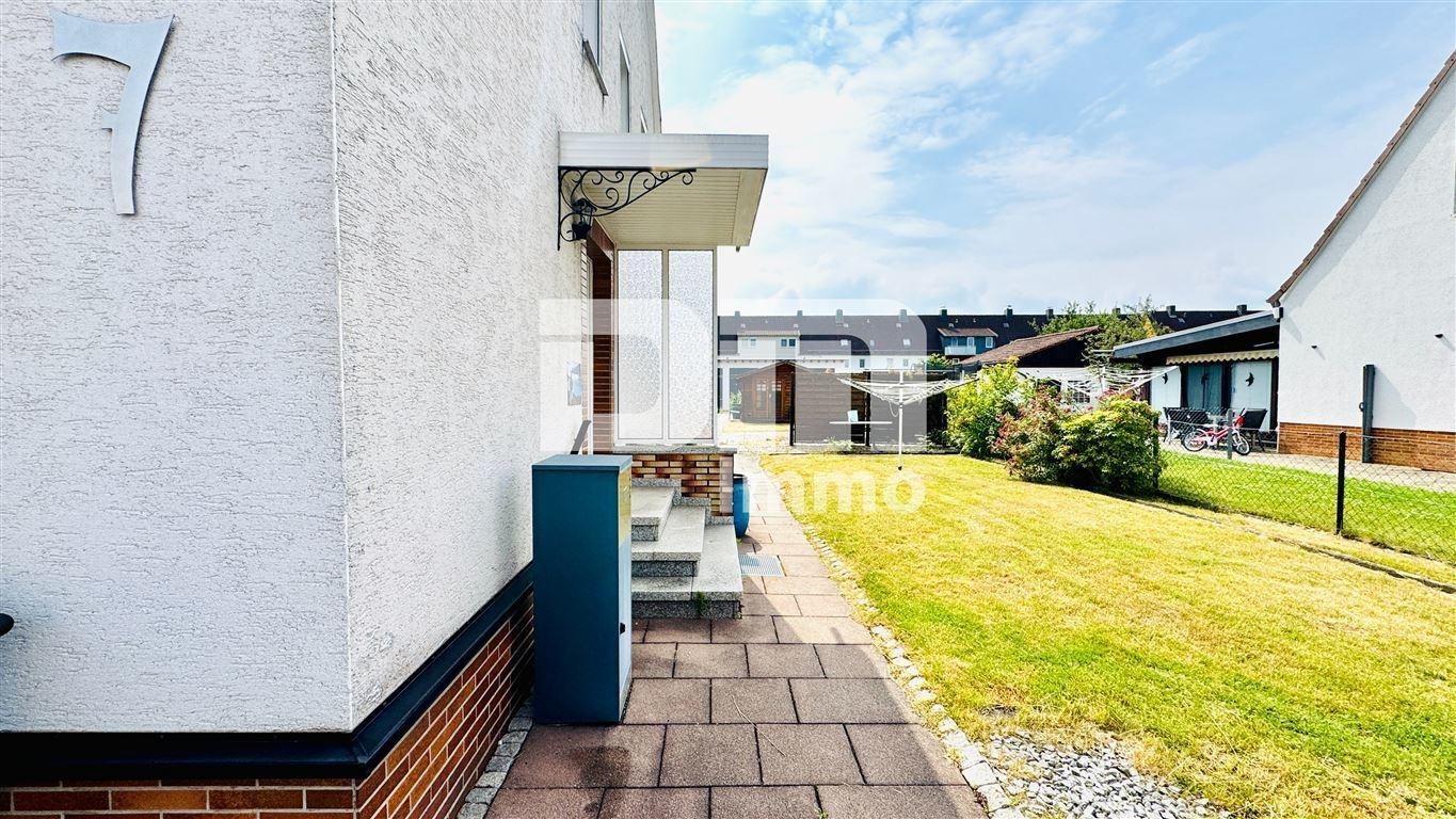 Zuweg Haupteingang / Gartenbereich