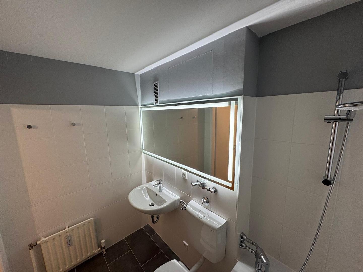 Renoviertes Wannenbad