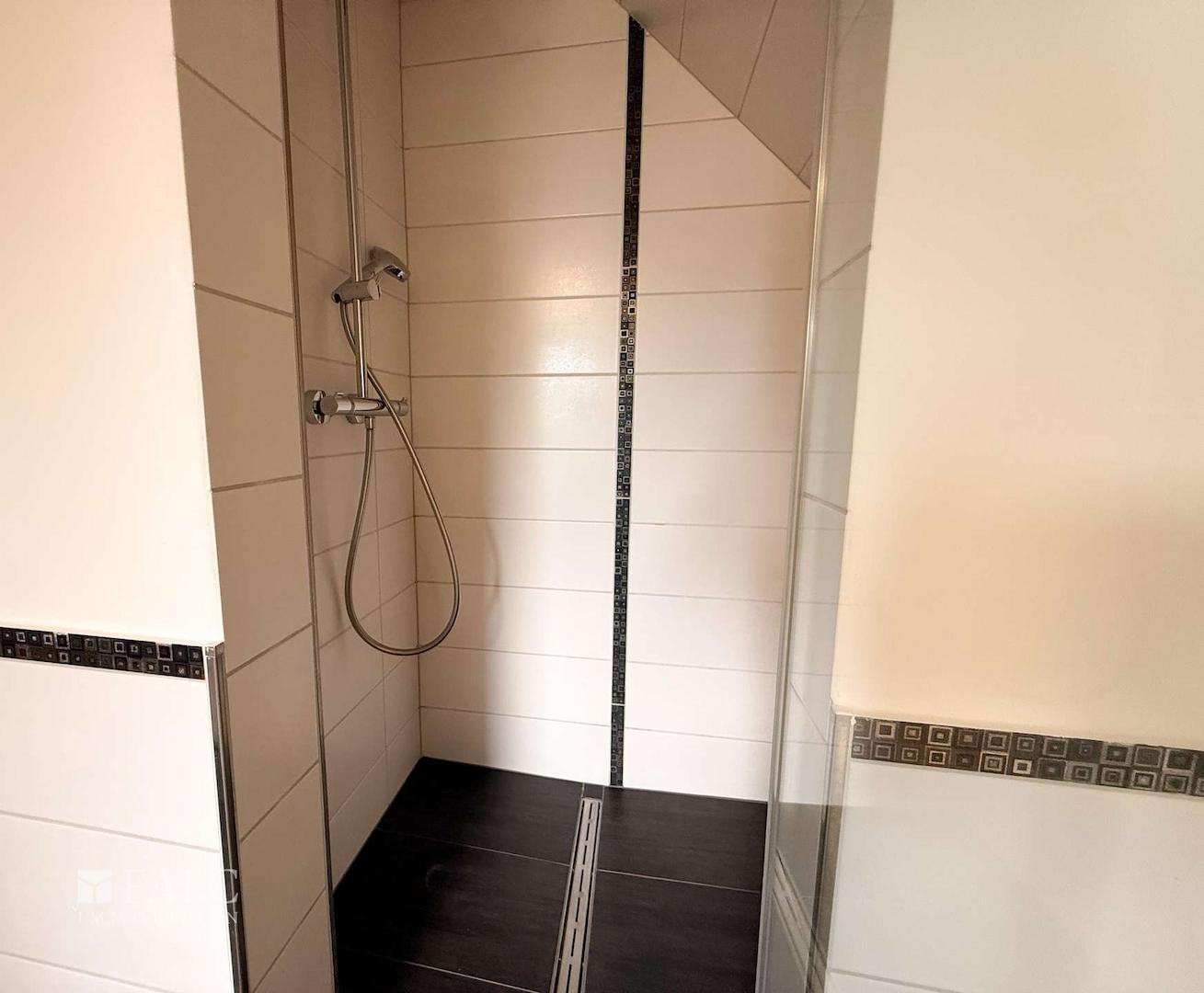 OG - Badezimmer Bild 4