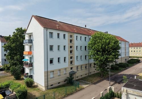 Drohne Hausfront