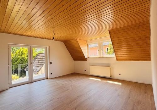 Helles Wohnzimmer im DG