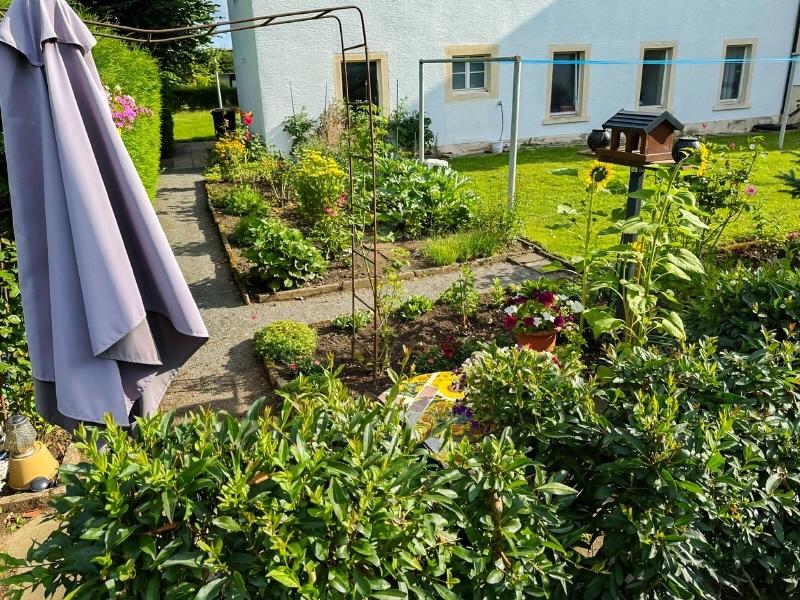 Genuss auf der Gartenseite (2)