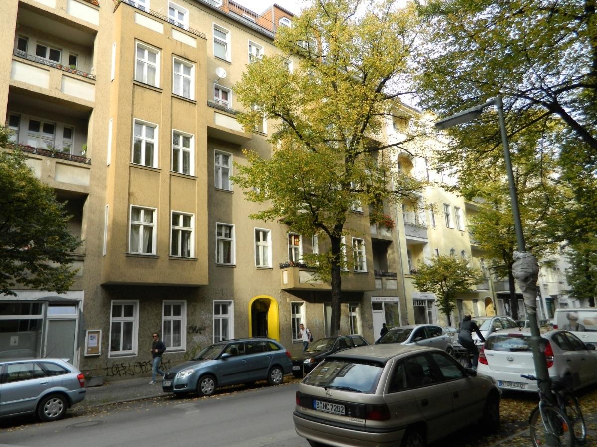 Das Haus von der Straße aus