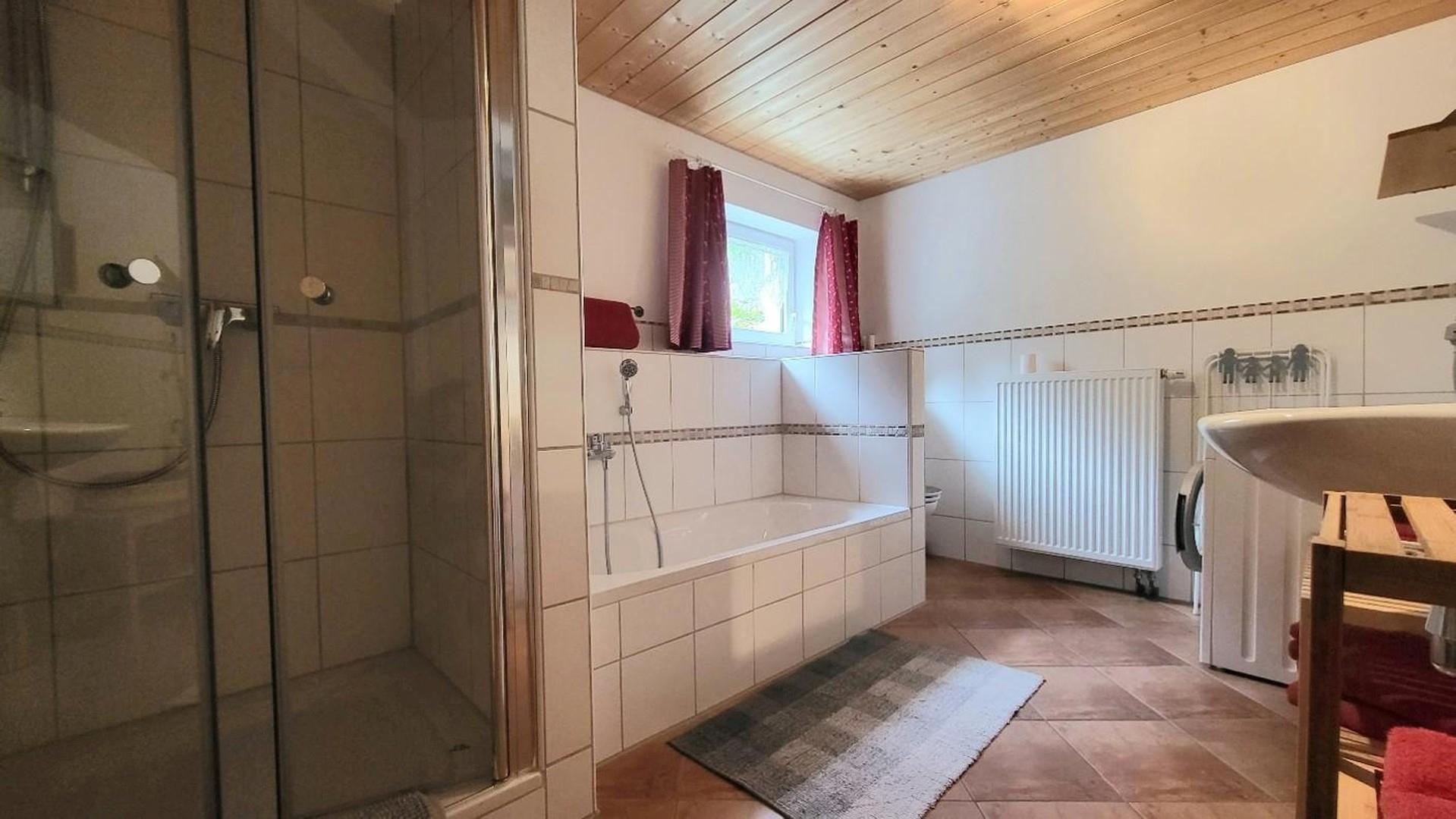 Bad Einliegerwohnung