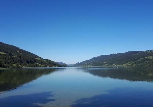 Allgäuer Bergsee in der Nähe