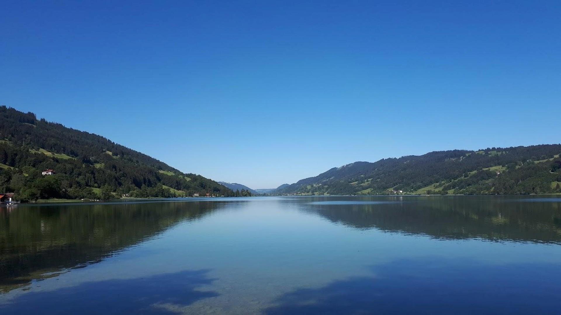 Allgäuer Bergsee in der Nähe