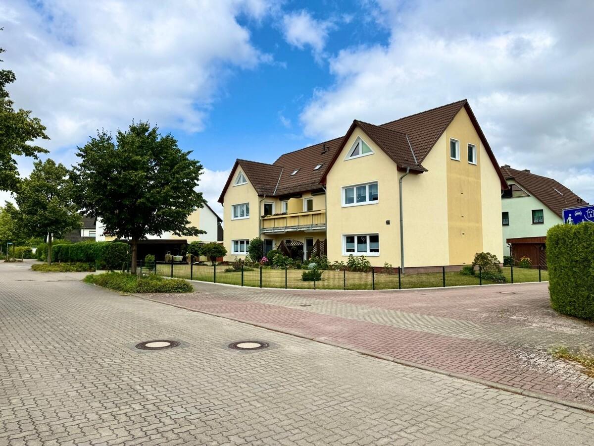 Straßenansicht