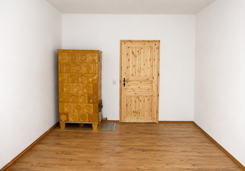 Wohnzimmer mit Ofenheizung 