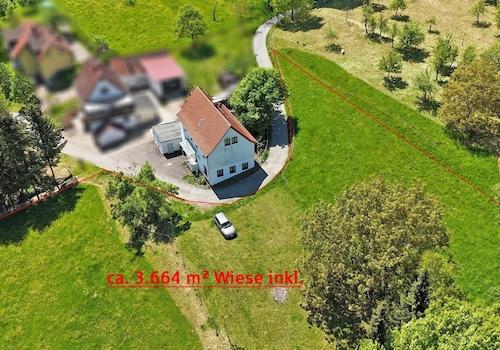 Große Wiese gegenüber inkl.