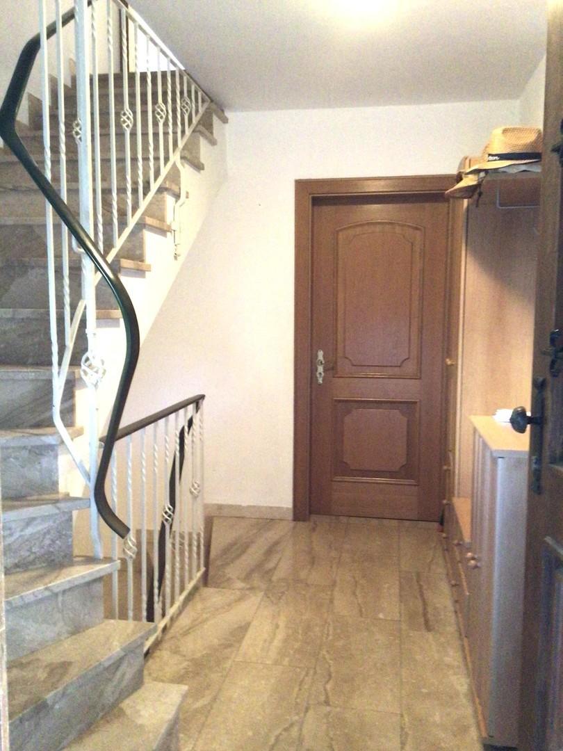 Eingang/Treppe mit Marmorbelag