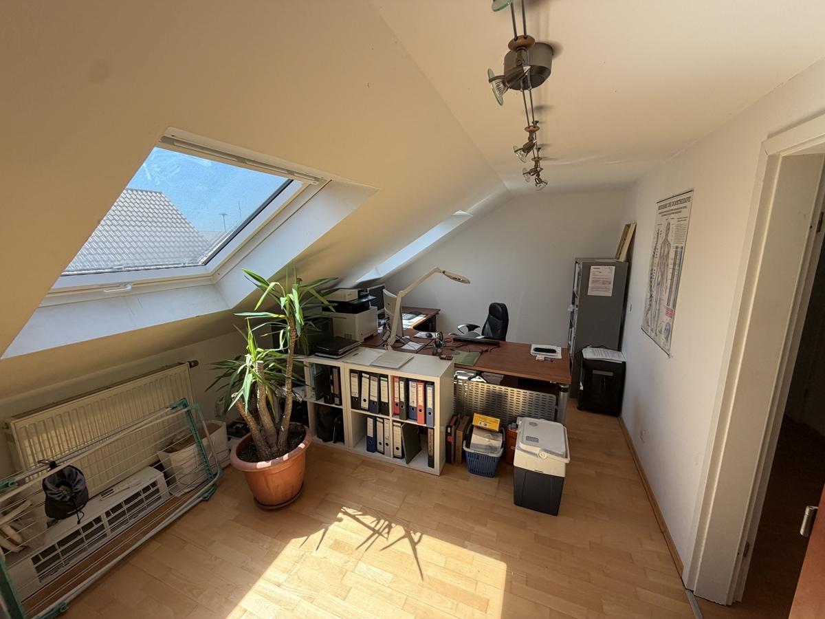 Büro / Zimmer