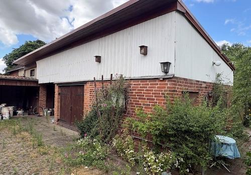 Garage mit Dachboden