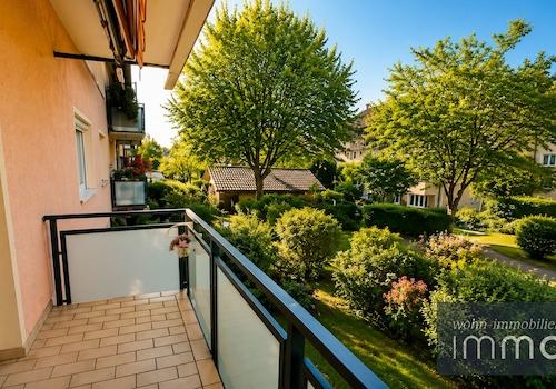 Balkon mit Aussicht zum Garten