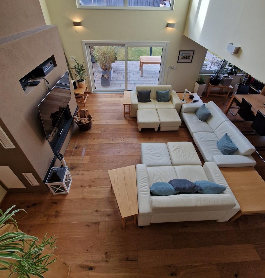 Wohnzimmer von der Galerie