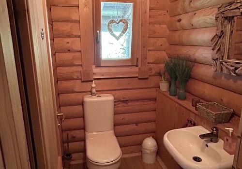 Haupthaus - Gäste-WC