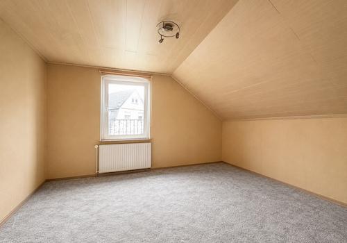 Schlafzimmer DG