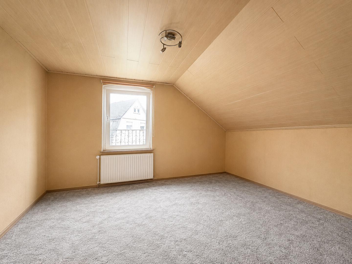 Schlafzimmer DG