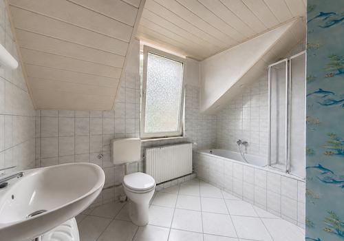Badezimmer DG 