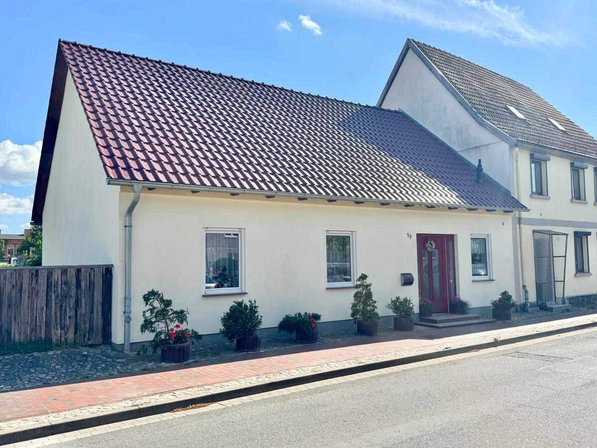 Hausansicht Straßenseite