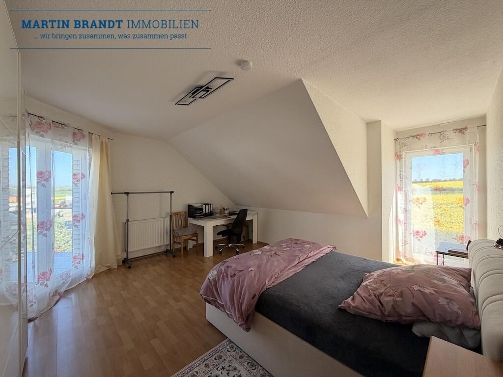 Schlafzimmer 2
