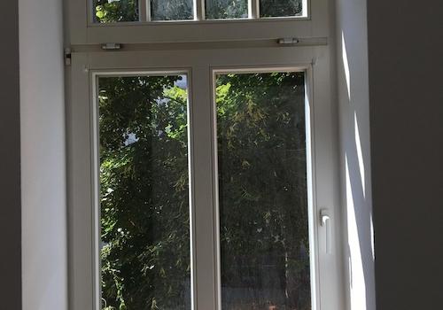 Sommerausblick im Wohnzimmer