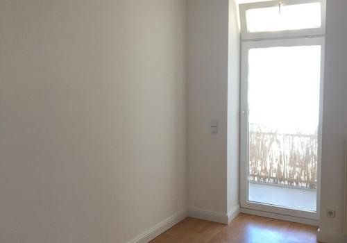 Schlafzimmer/Büro+Balkonzugang