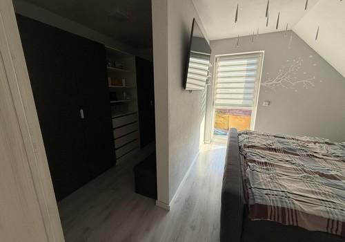 Schlafzimmer beg. Kleiderschr.
