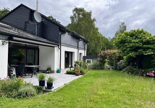 Außenansicht und Garten