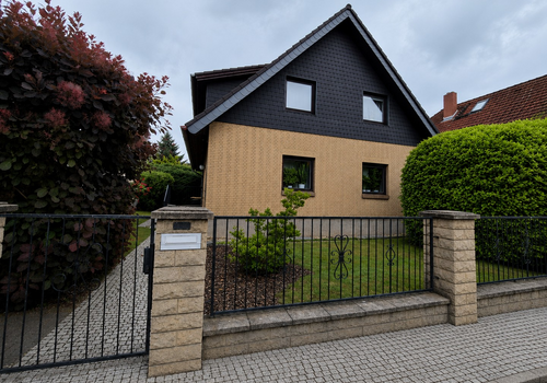 Haus Straßenansicht