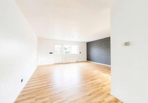 Wohnzimmer mit Esszimmer
