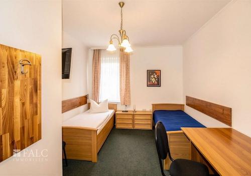 Hotelzimmer III