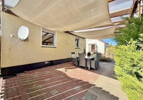 überdachte Terrasse