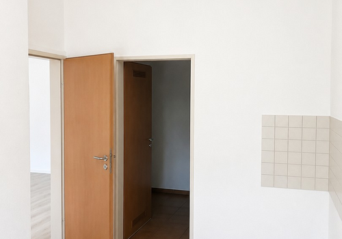 Küche mit Abstellraum