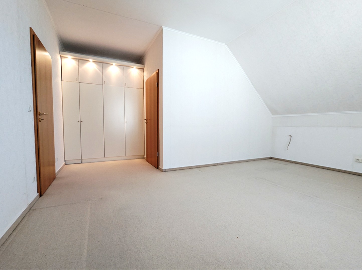 OG Schlafzimmer 1