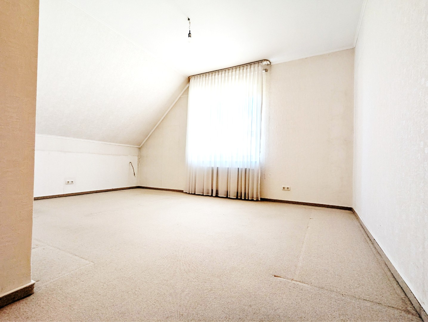 OG Schlafzimmer 1