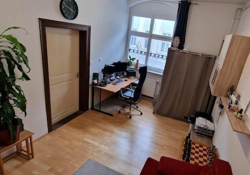 Schlafzimmer mit Stadtblick