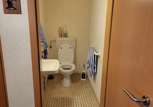 EG WC