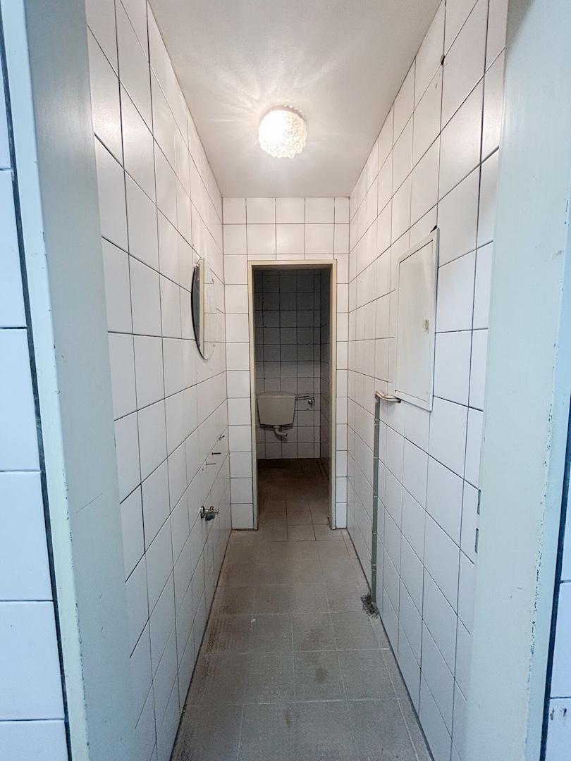 41 WC