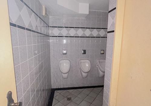 45 Gäste WC