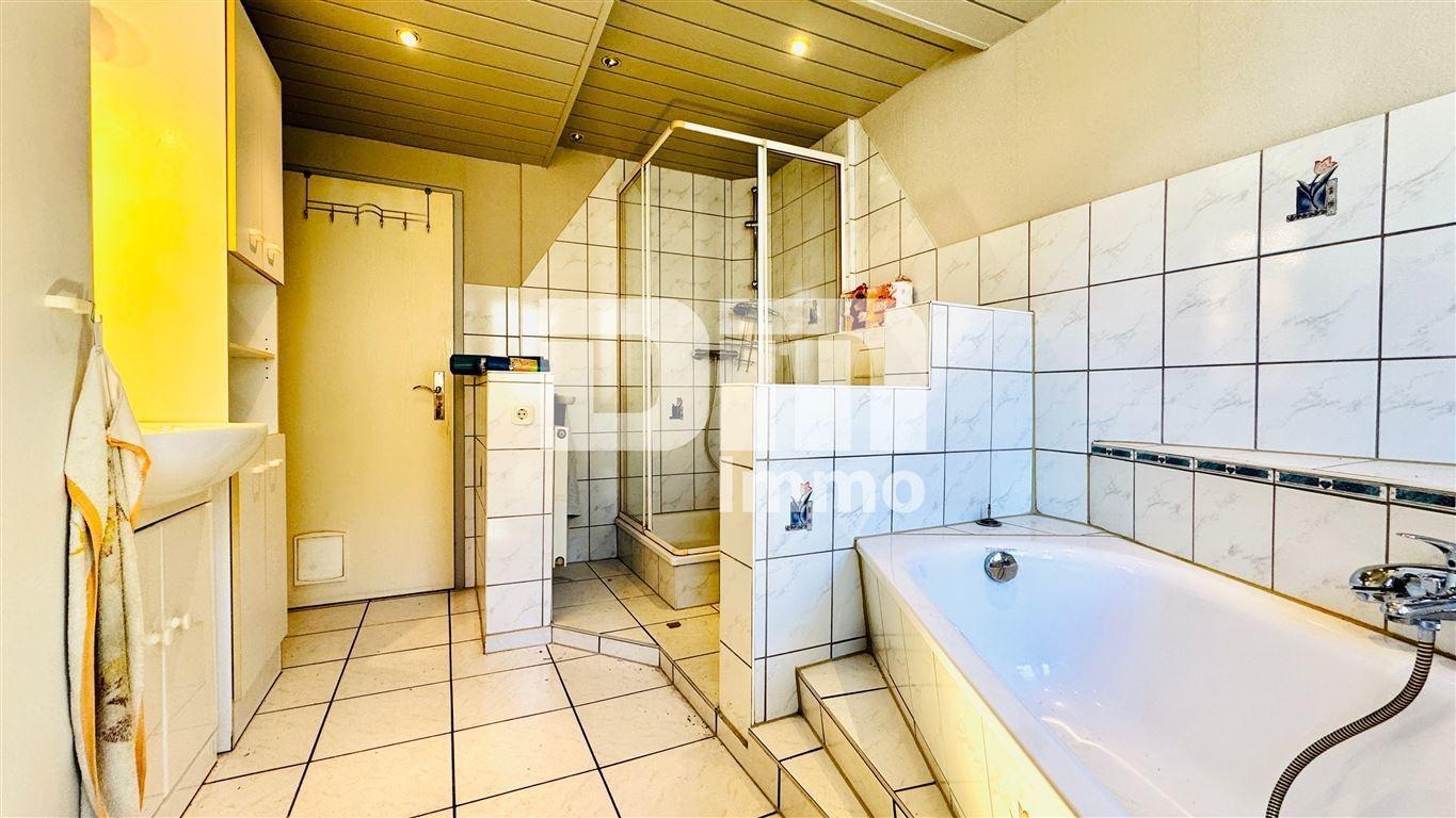 OG Bad / Wanne / Dusche