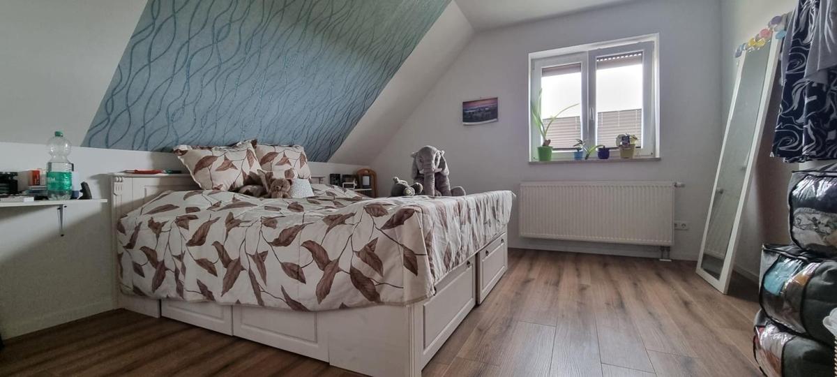 Hauptschlafzimmer_Bild 2.