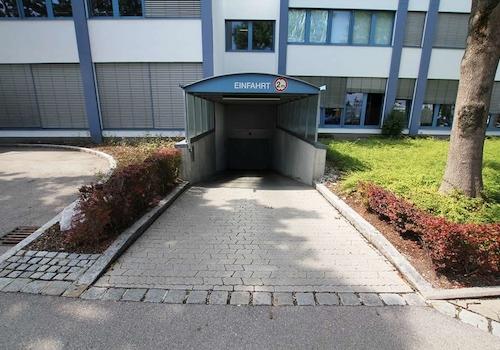 Tiefgaragen Einfahrt