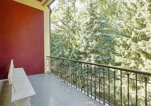 Balkon zum Park