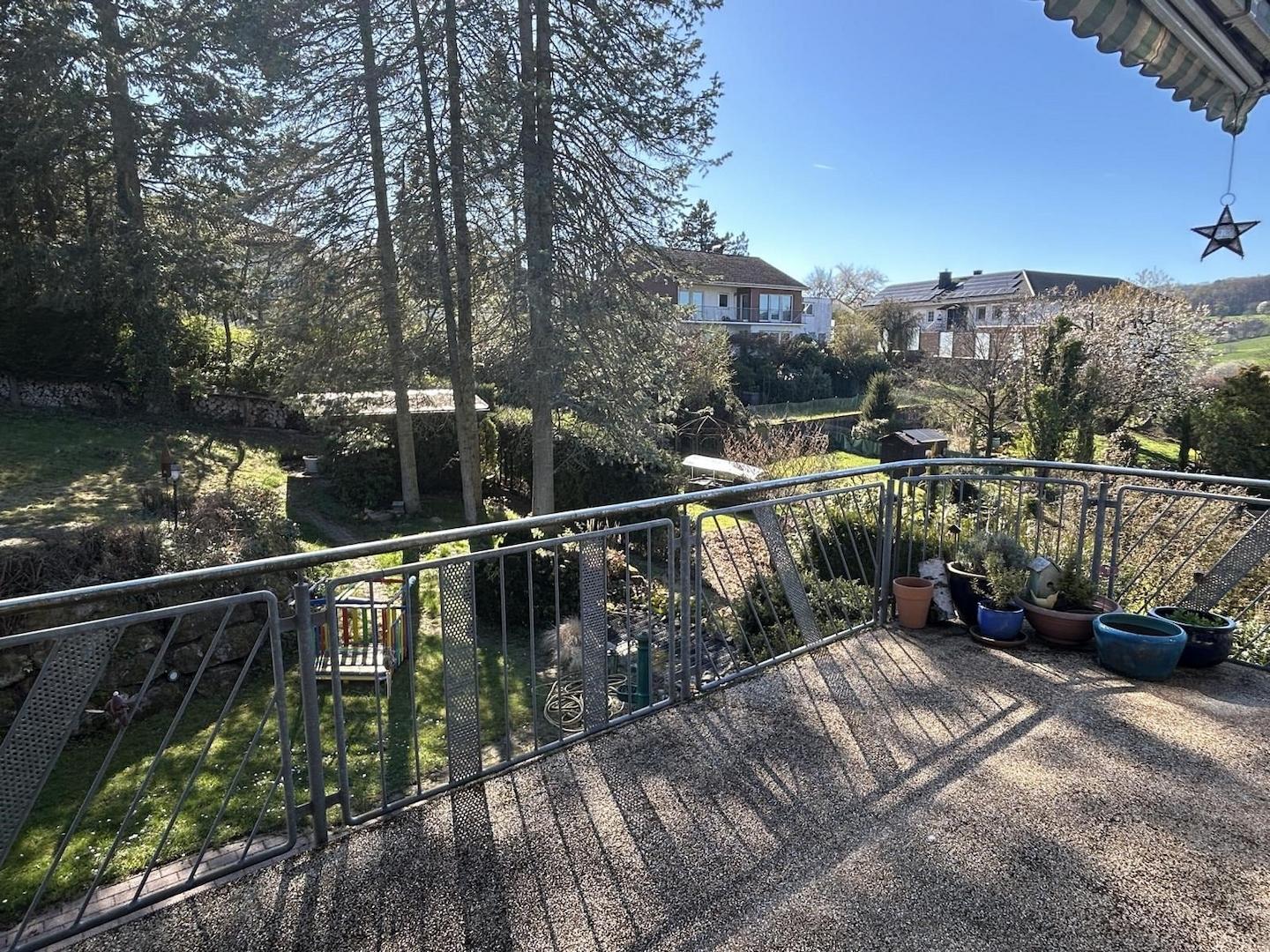 Balkon am Wohnzimmer im OG