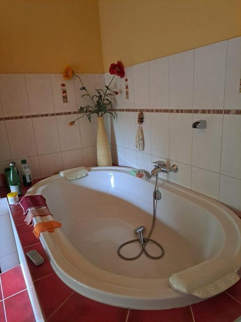 Elternbad mit Badewanne