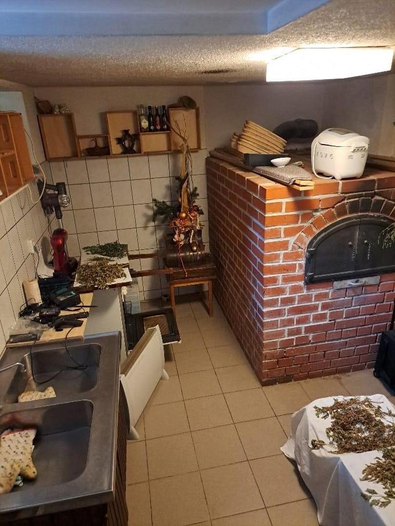 Vorküche mit Ofen