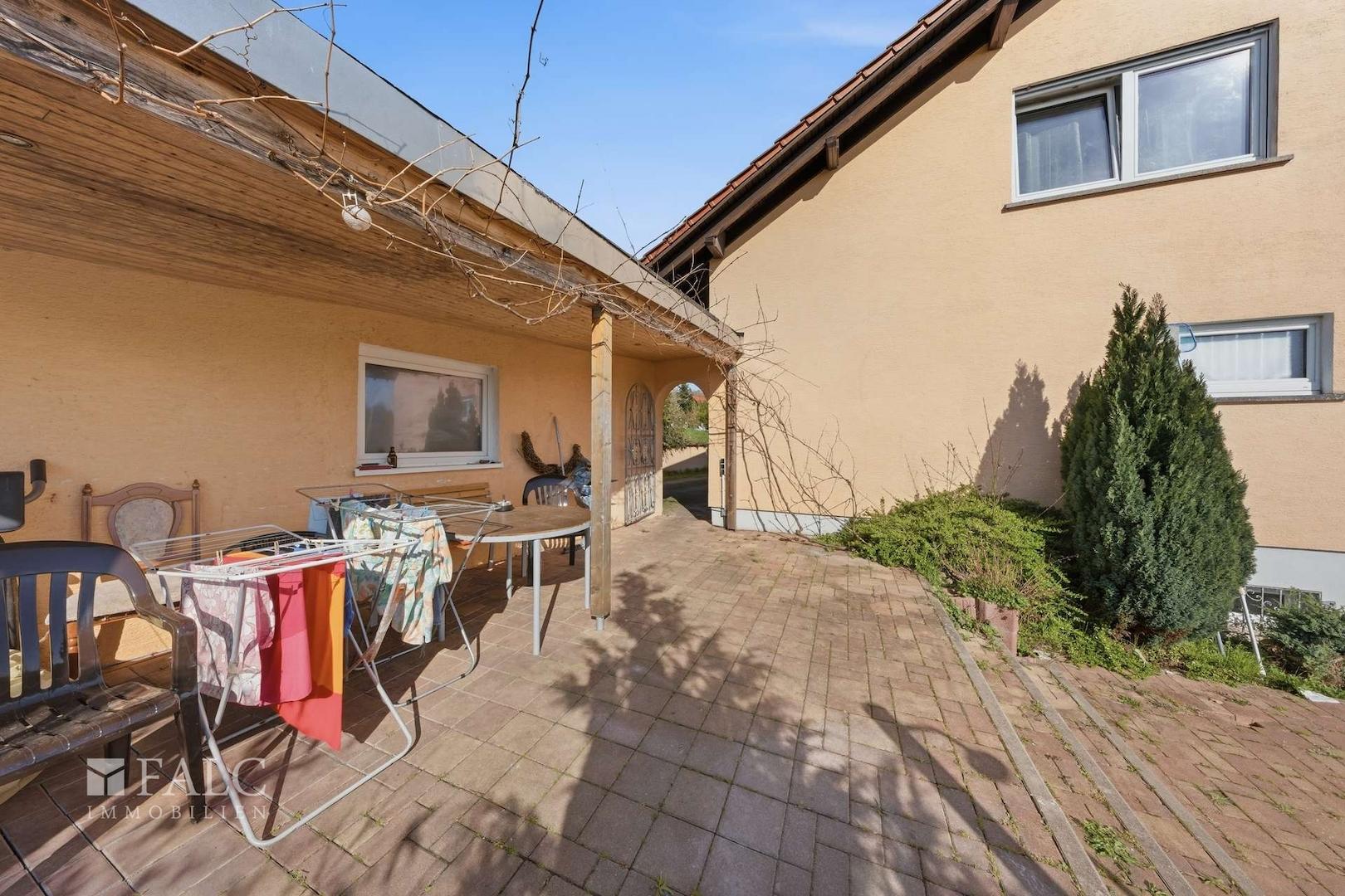 Terrasse am Pool