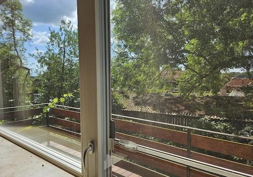 Blich aus dem Balkonfenster