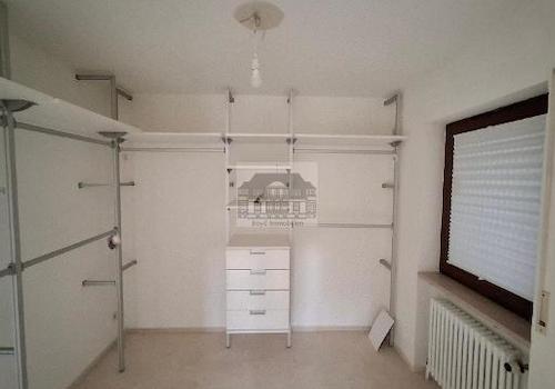Schrank in Kinderzimmer 2