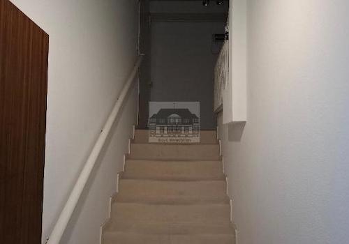 Treppe zum Büro